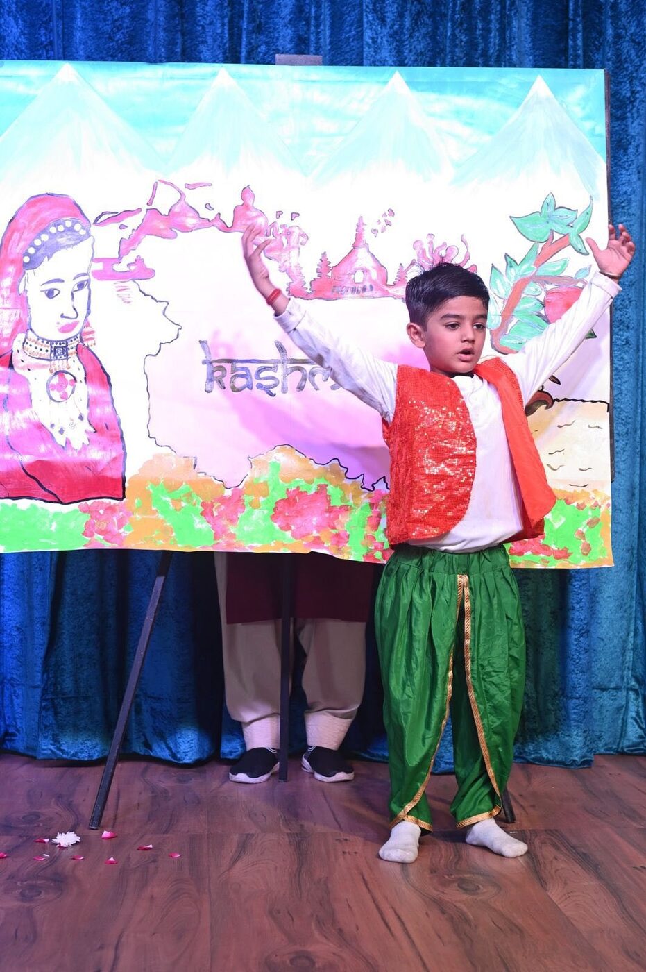 “Ek Bharat, Shreshtha Bharat”: Pre-Primary's Form Morning Tours India